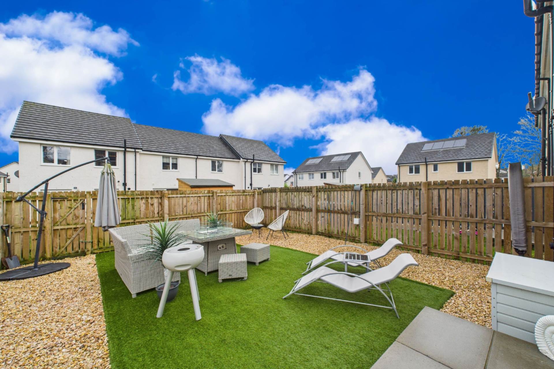 Lotus Crescent, Motherwell