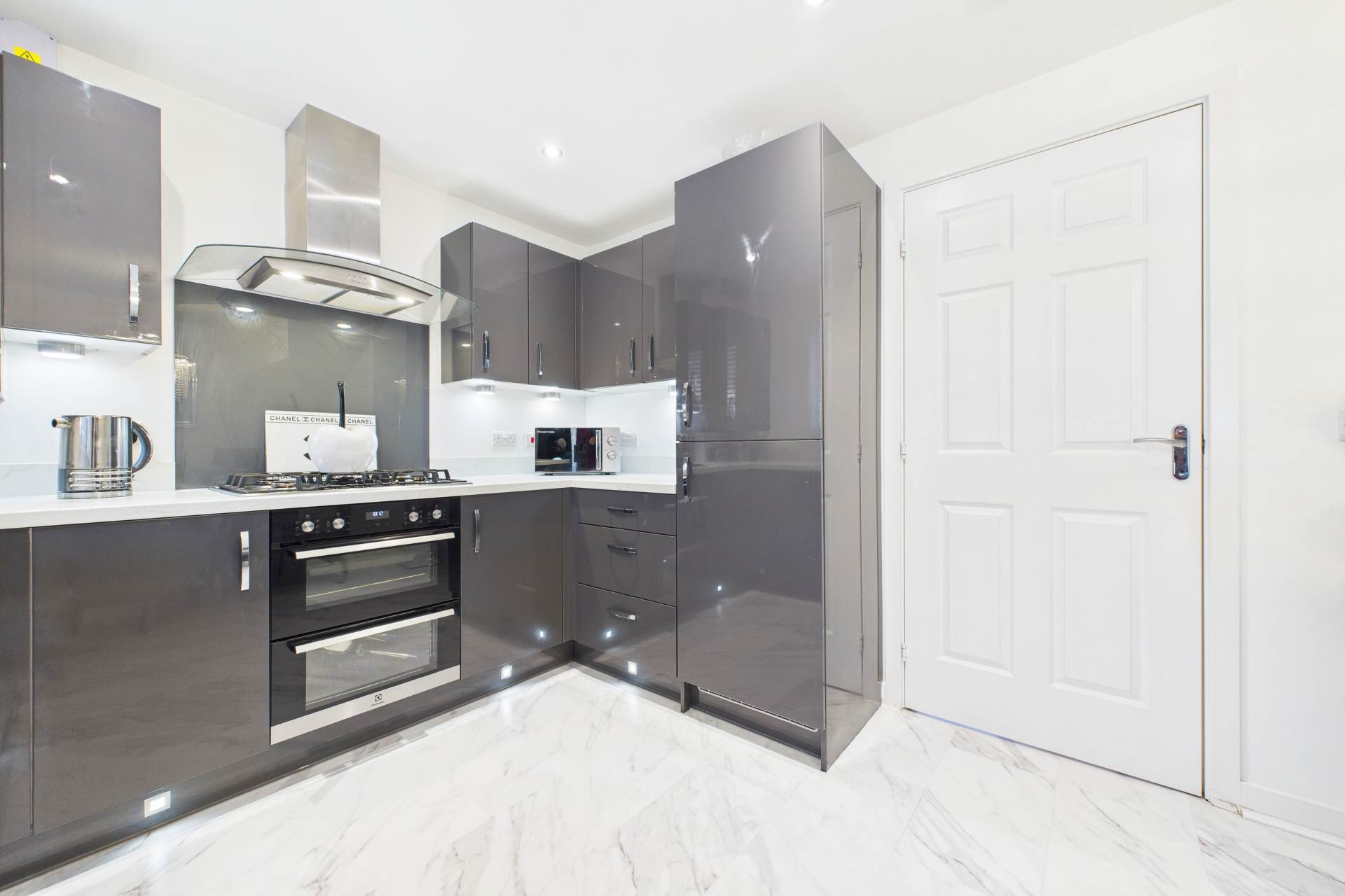 Lotus Crescent, Motherwell