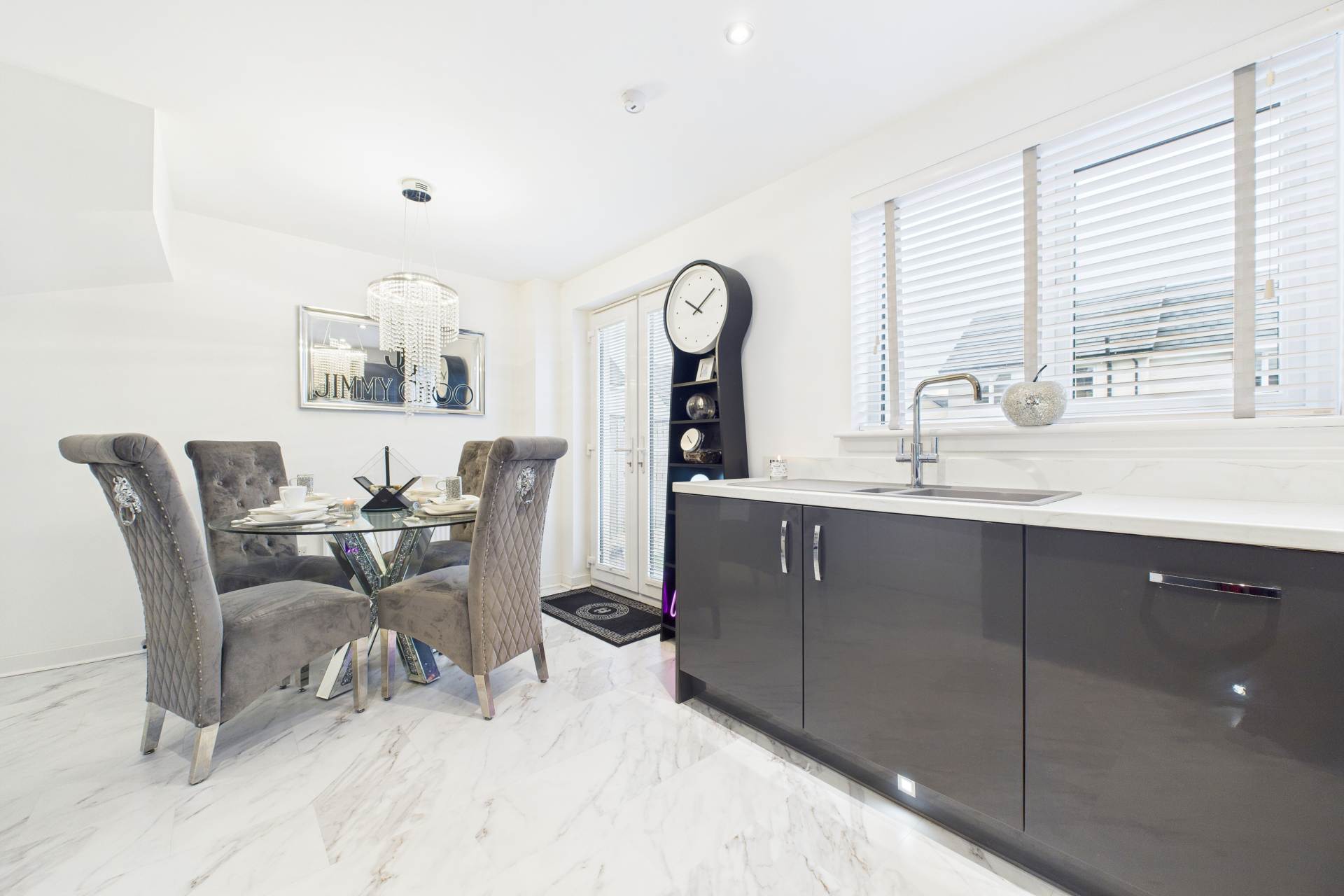 Lotus Crescent, Motherwell