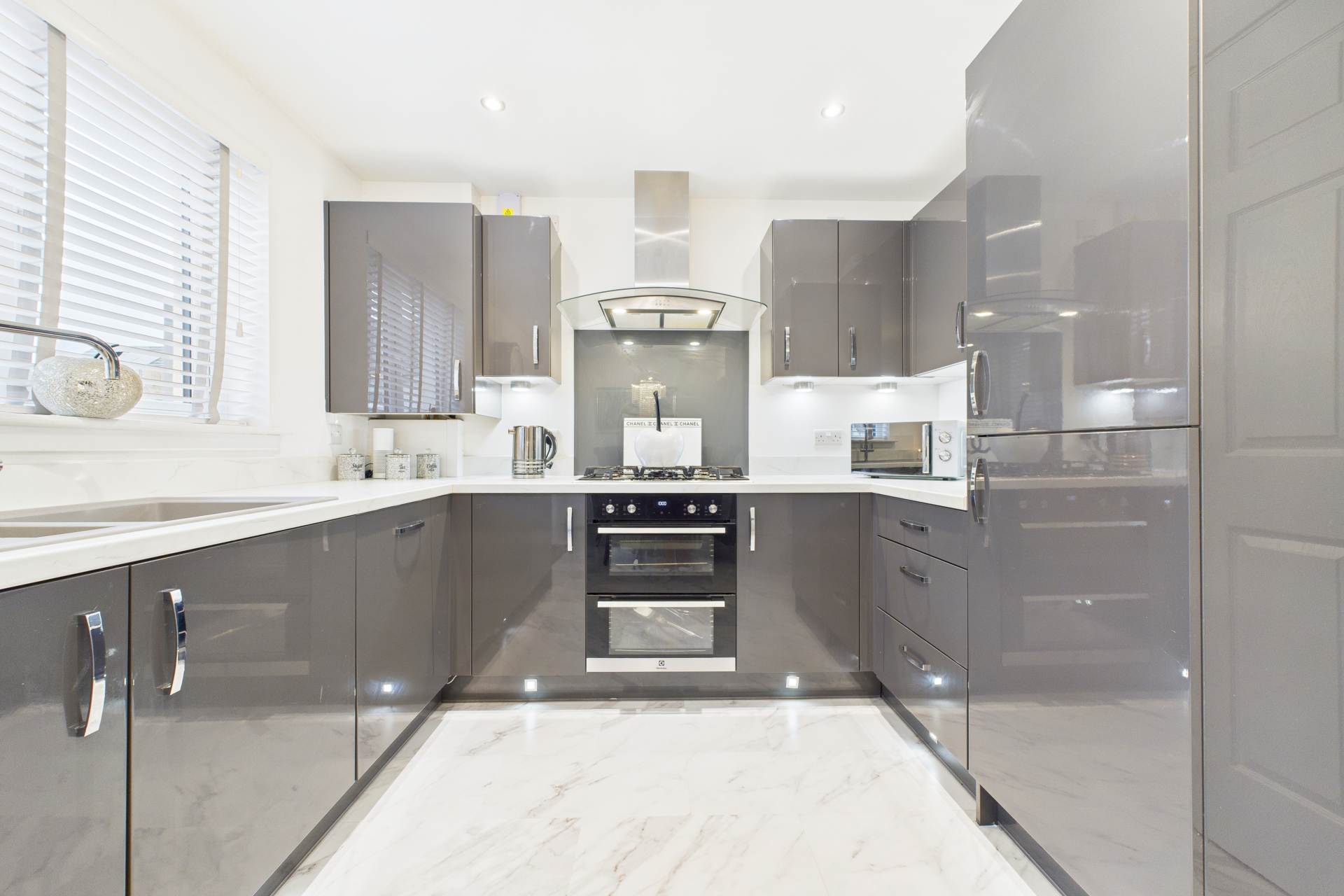 Lotus Crescent, Motherwell