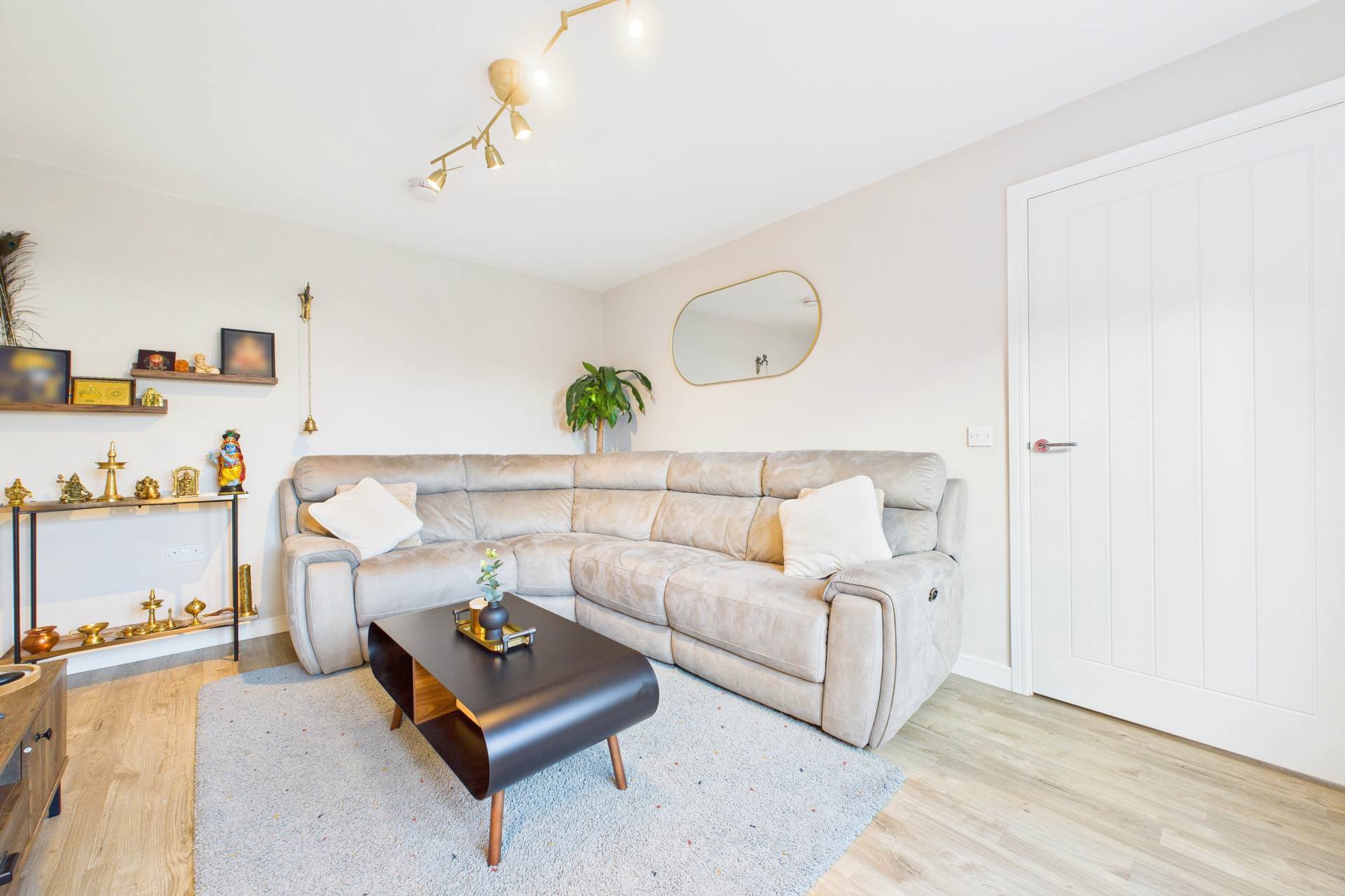 Skylark Gardens, Cambuslang