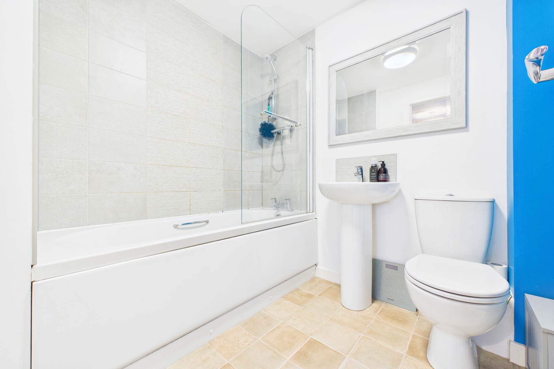 Harfield Gardens, Barlanark