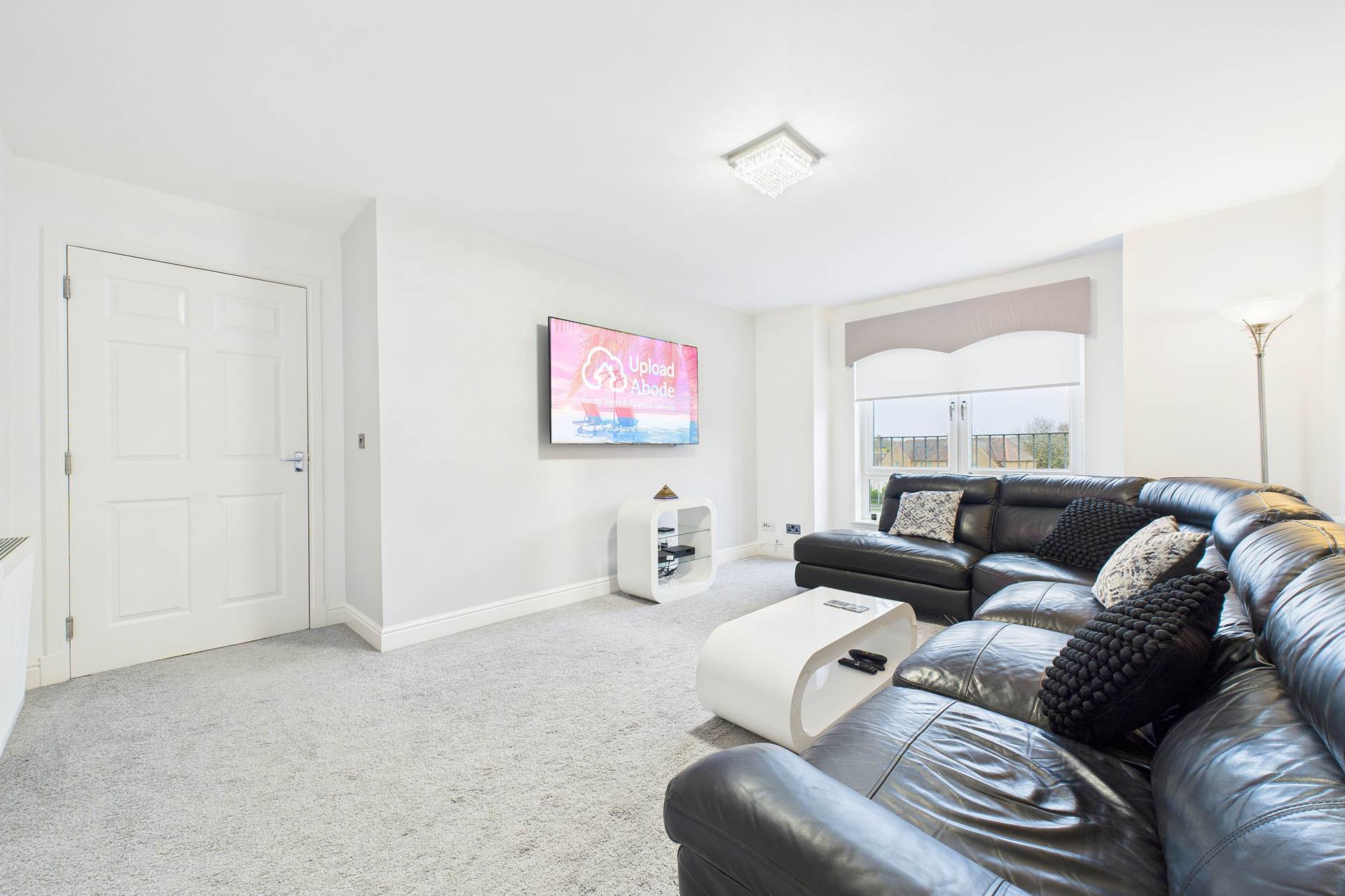 Roxburgh Court, Carfin