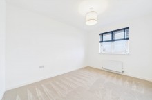 Images for Nutberry Crescent, Hamilton