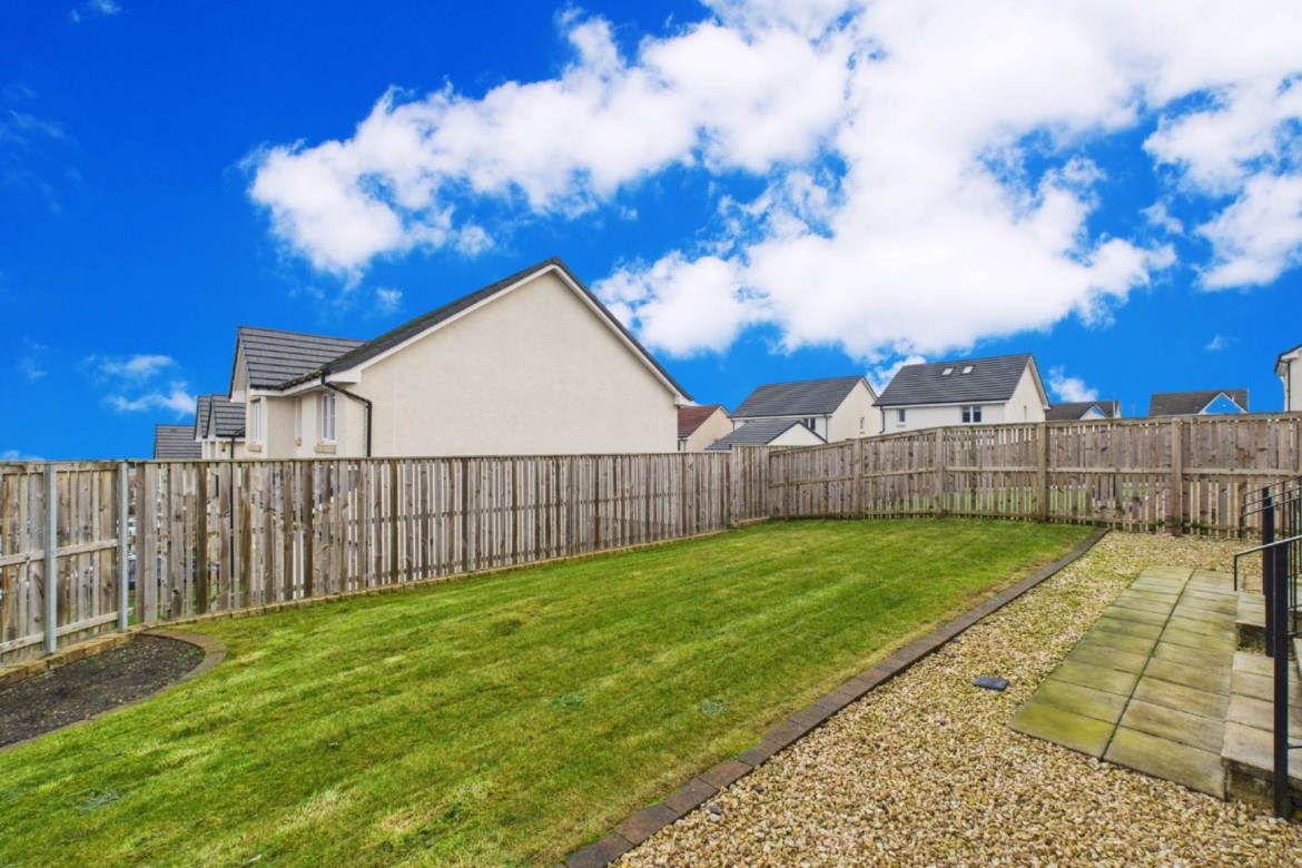 Images for Nutberry Crescent, Hamilton