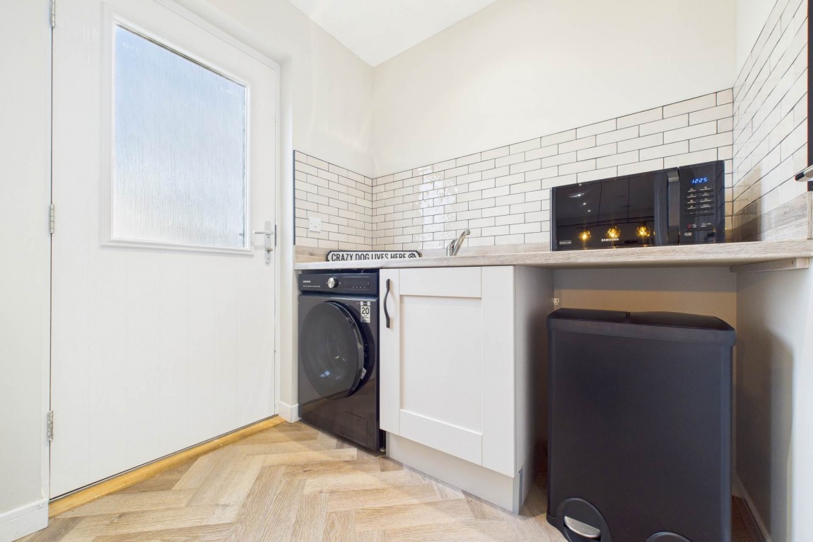 Images for Nutberry Crescent, Hamilton