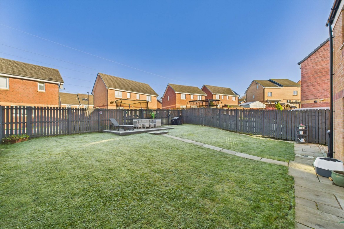 Images for Paterson Walk, Holytown