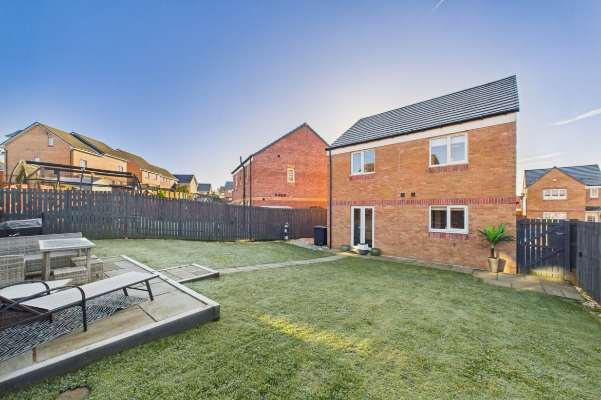 Images for Paterson Walk, Holytown