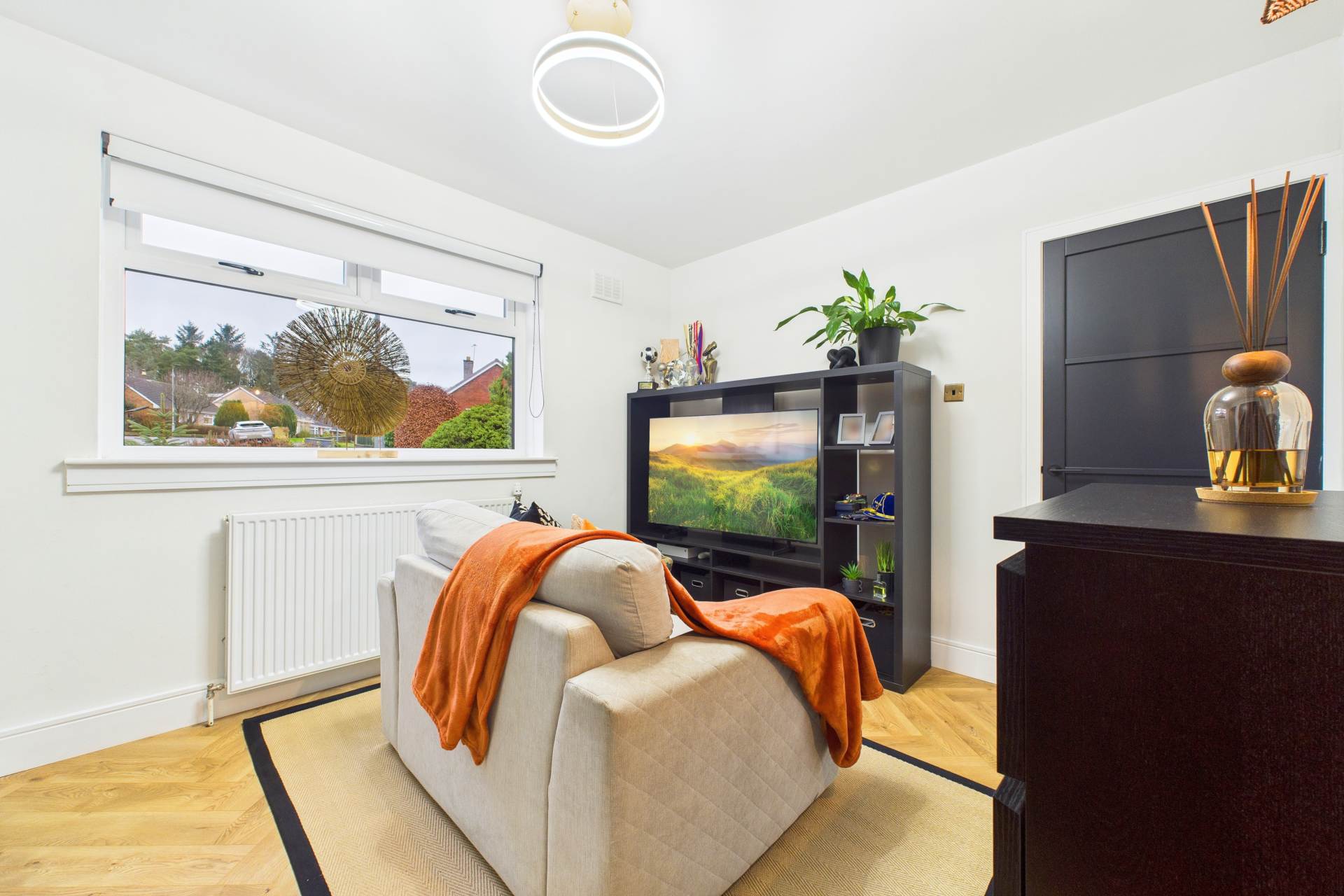 Larchfield Gardens, Wishaw