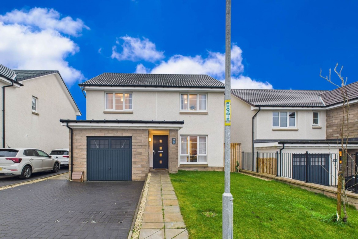 Images for Windsor Drive, Glenmavis, Airdrie