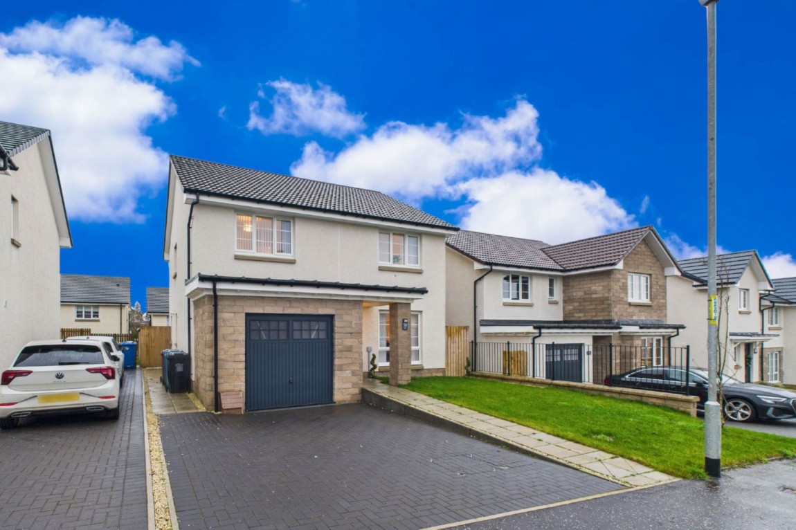 Images for Windsor Drive, Glenmavis, Airdrie