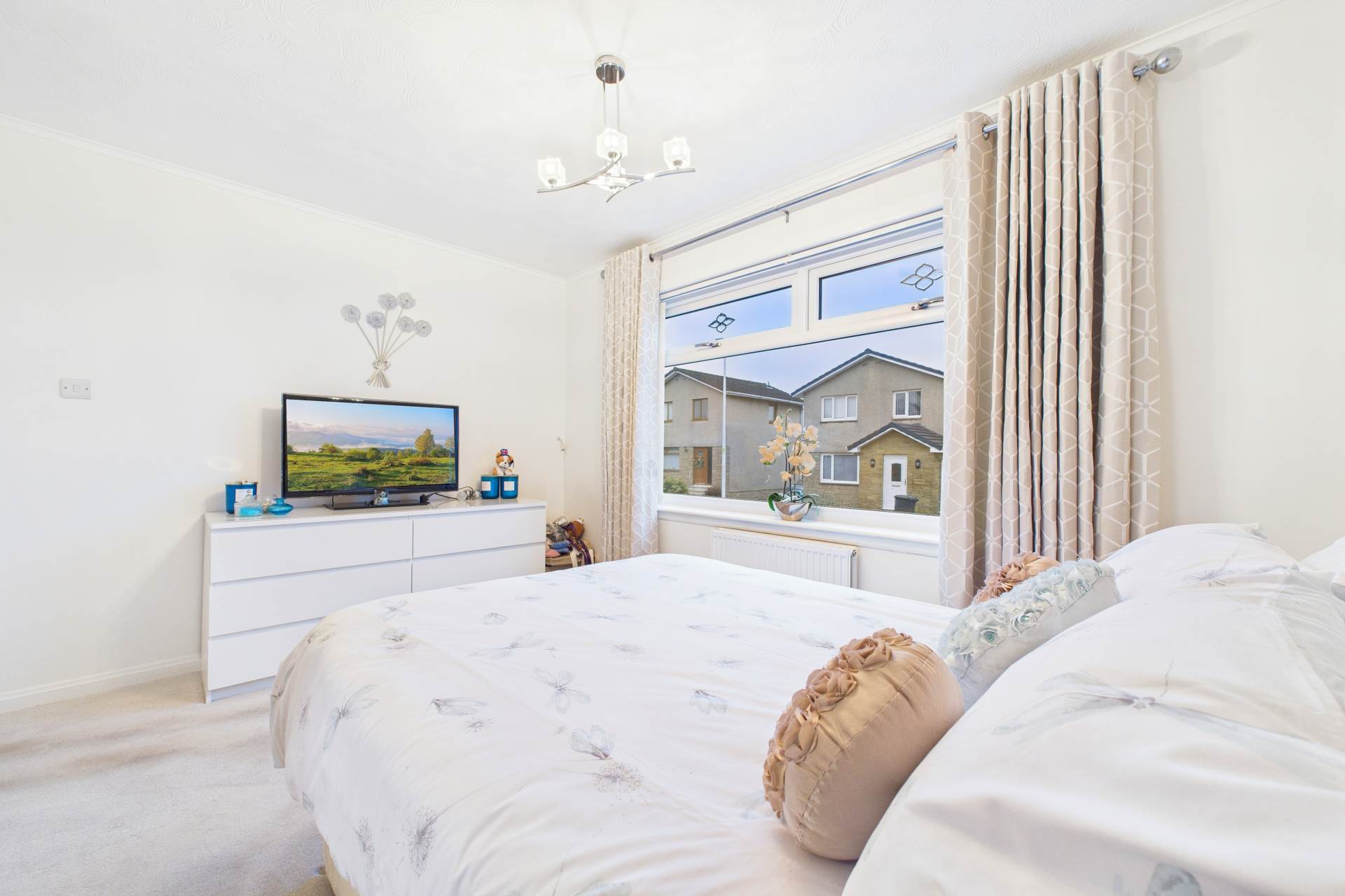 Larch Court, Blantyre