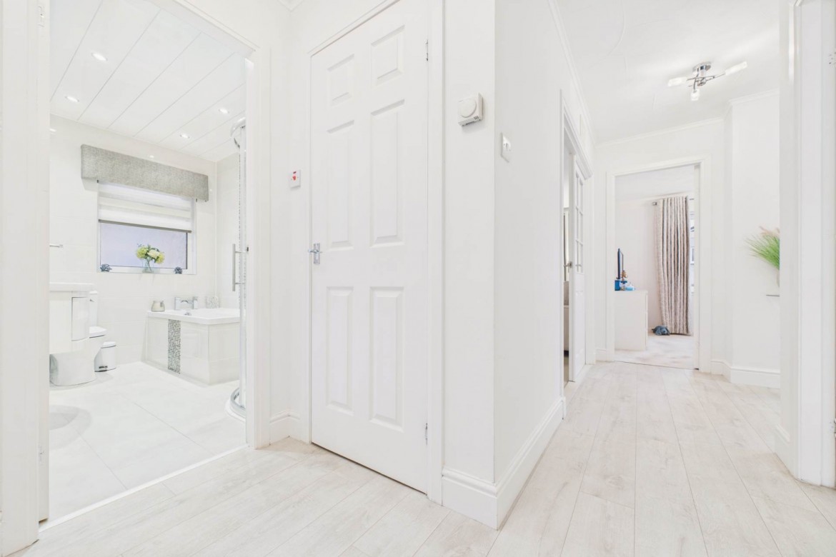 Images for Larch Court, Blantyre