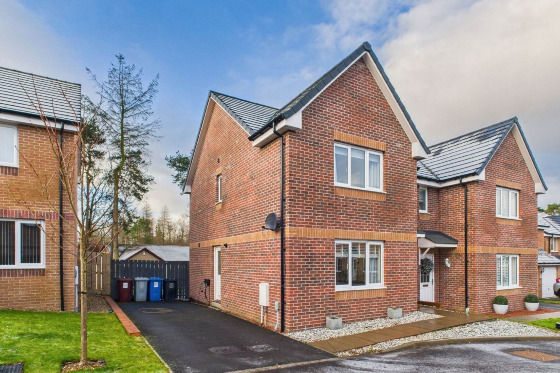 Images for Cullen Crescent, Carluke