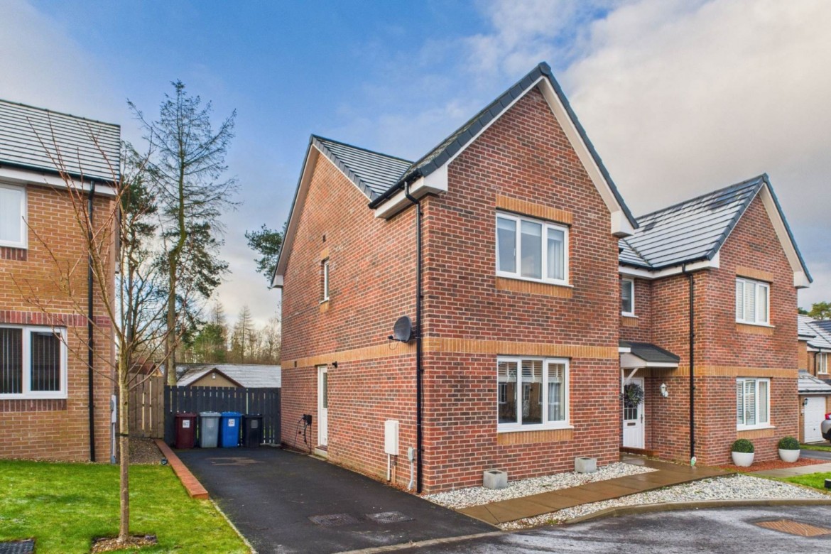 Images for Cullen Crescent, Carluke