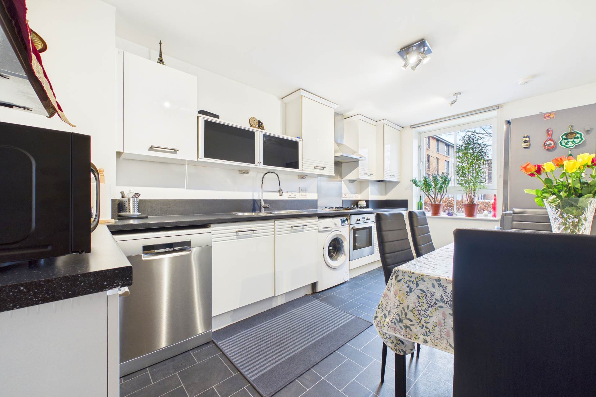 Ritz Place, Oatlands, Glasgow