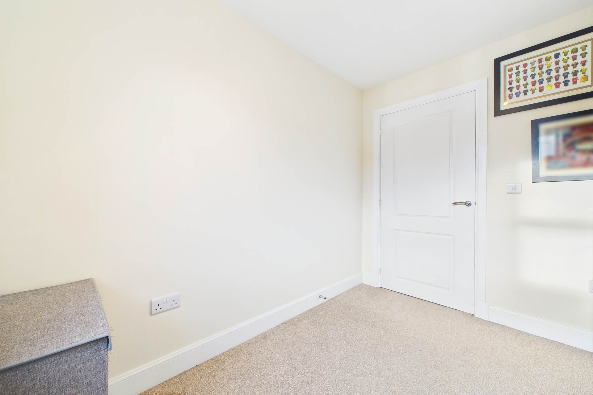 Willowburn Avenue, Motherwell