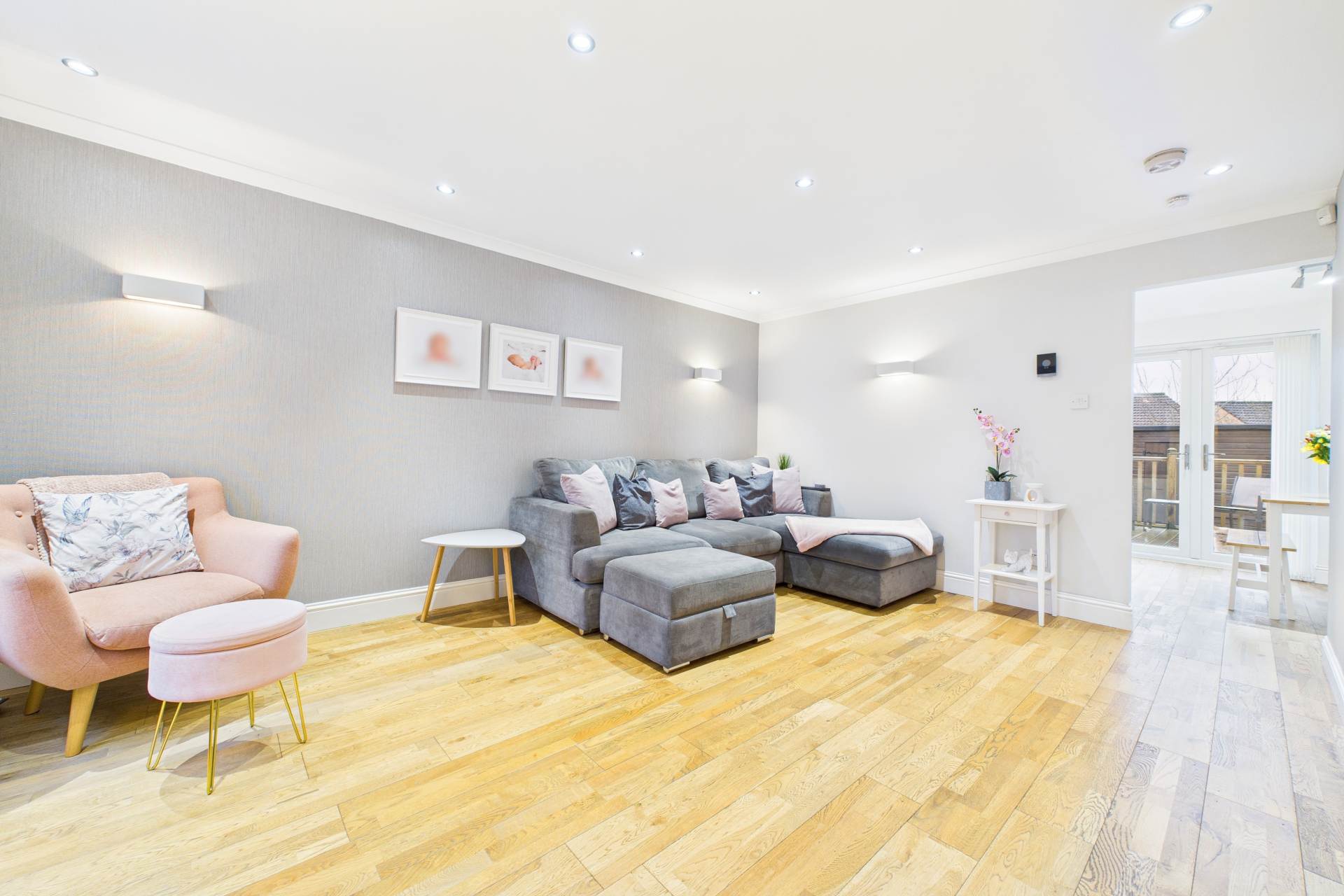 Glendeveron Way, Carfin