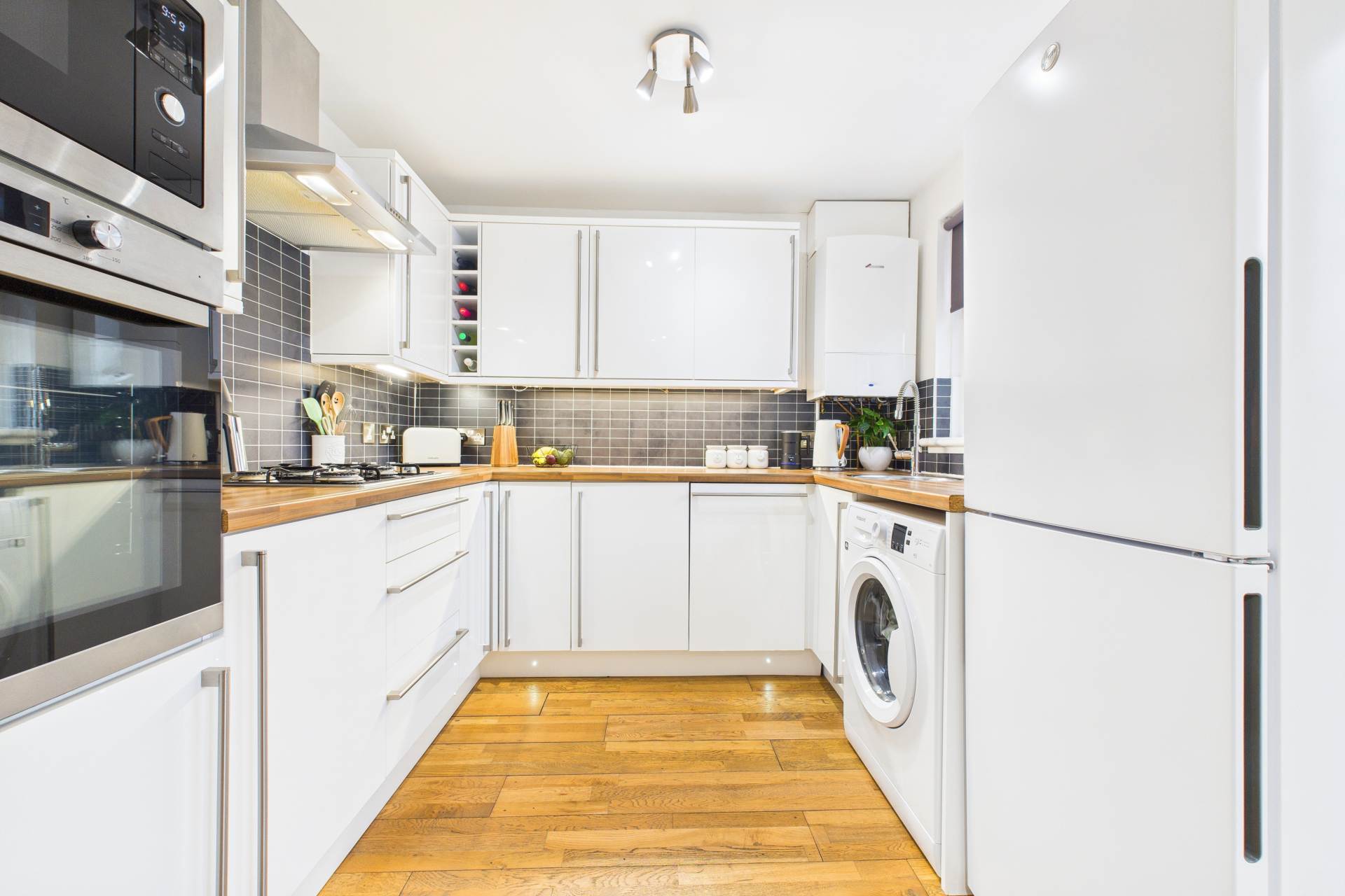 Glendeveron Way, Carfin