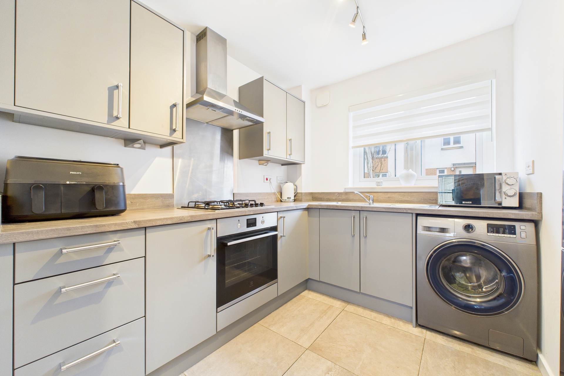 Stepford Place, Baillieston