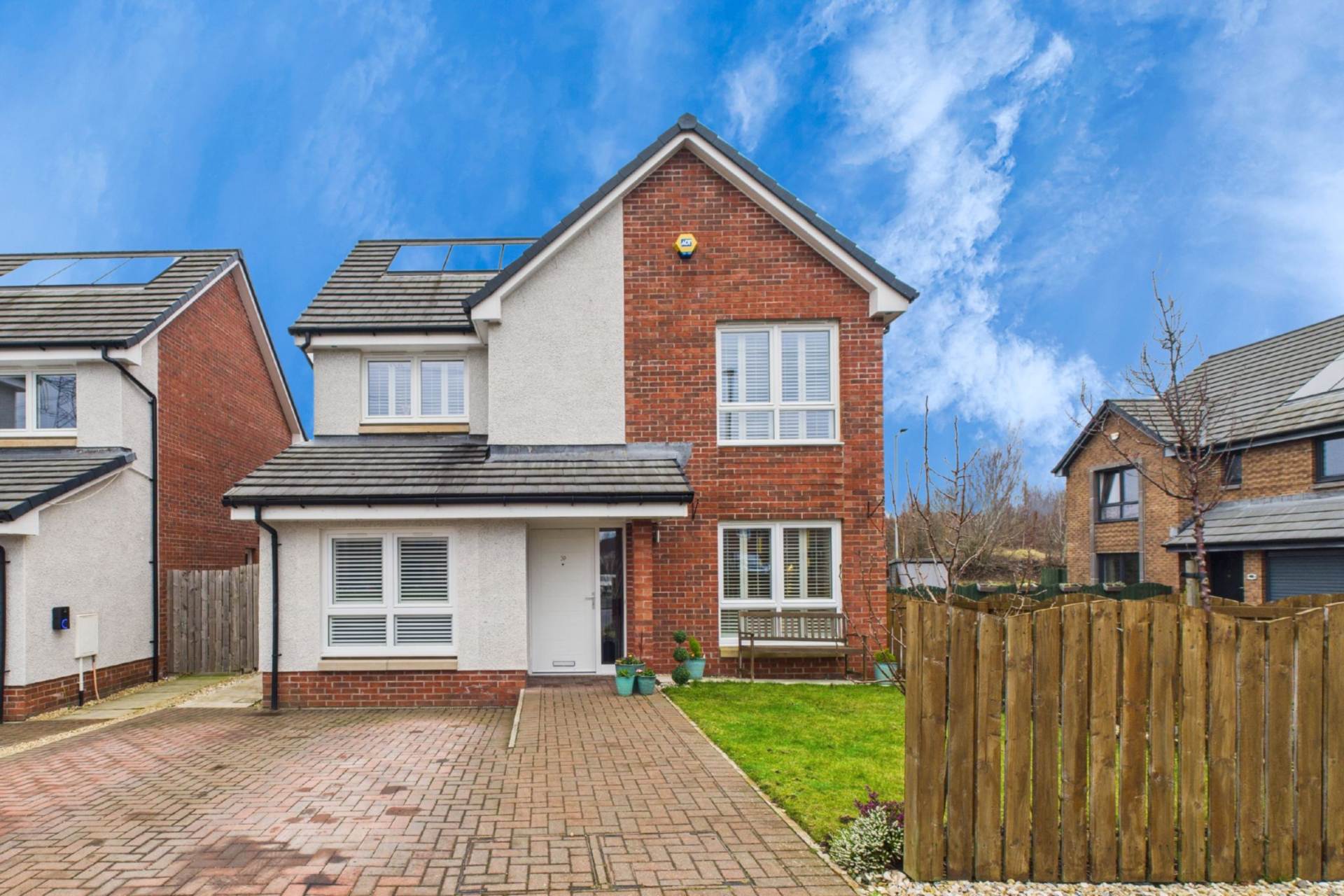 Easter Hawhill Wynd, Uddingston