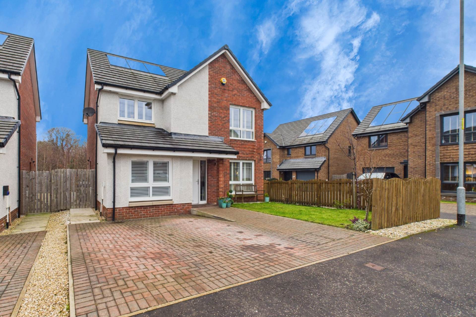 Easter Hawhill Wynd, Uddingston