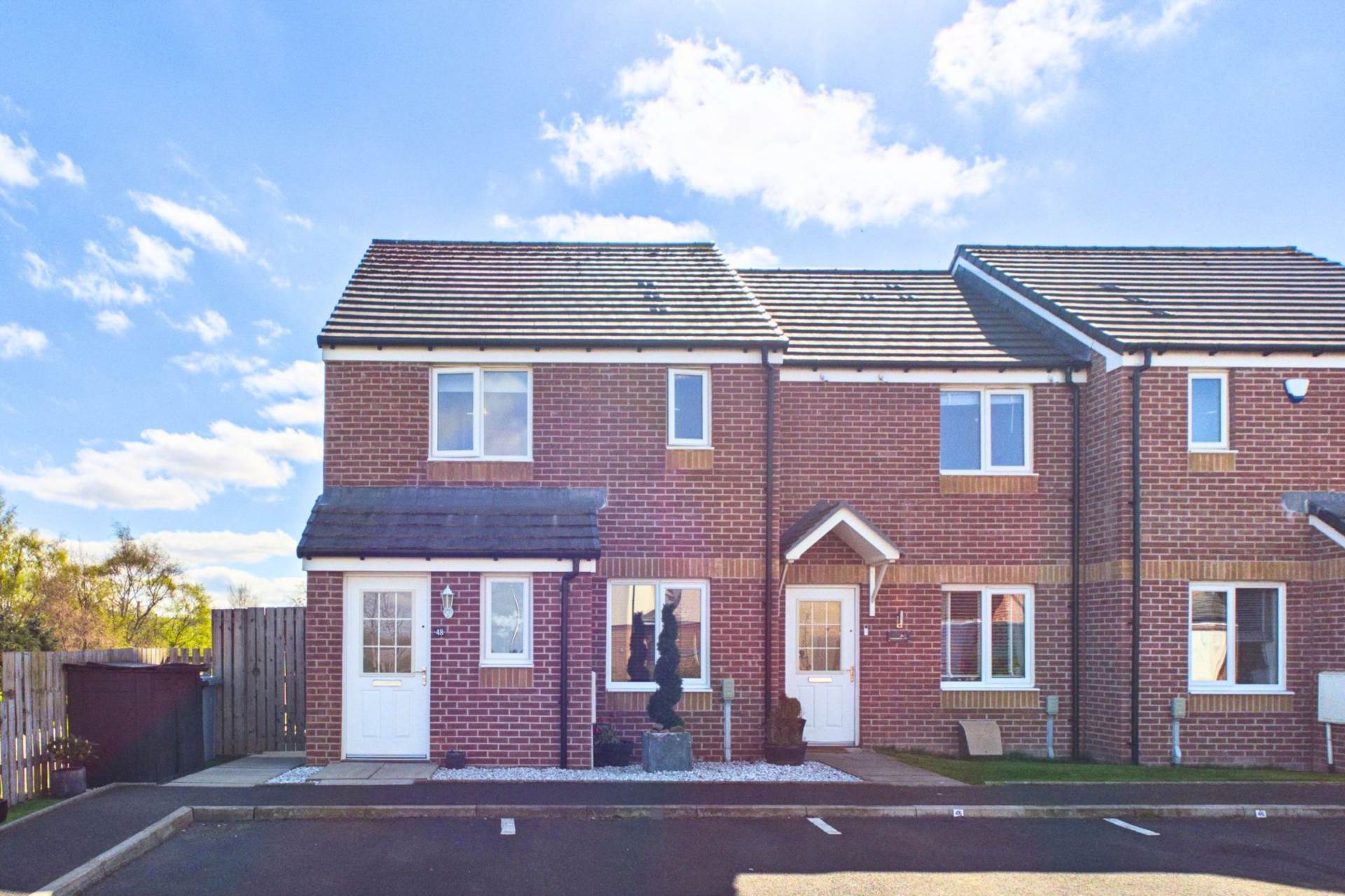 Caledonian Crescent, Law