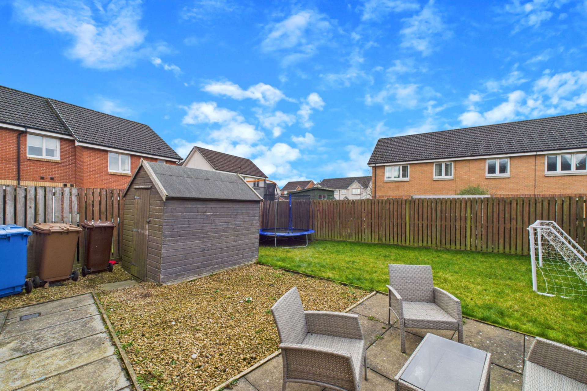 St Andrews Drive, Law