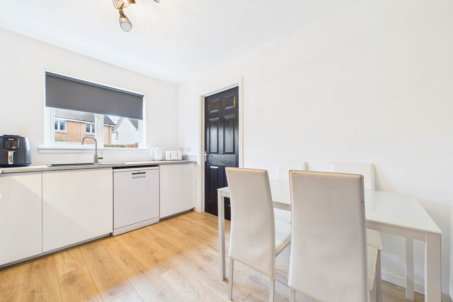 St Andrews Drive, Law