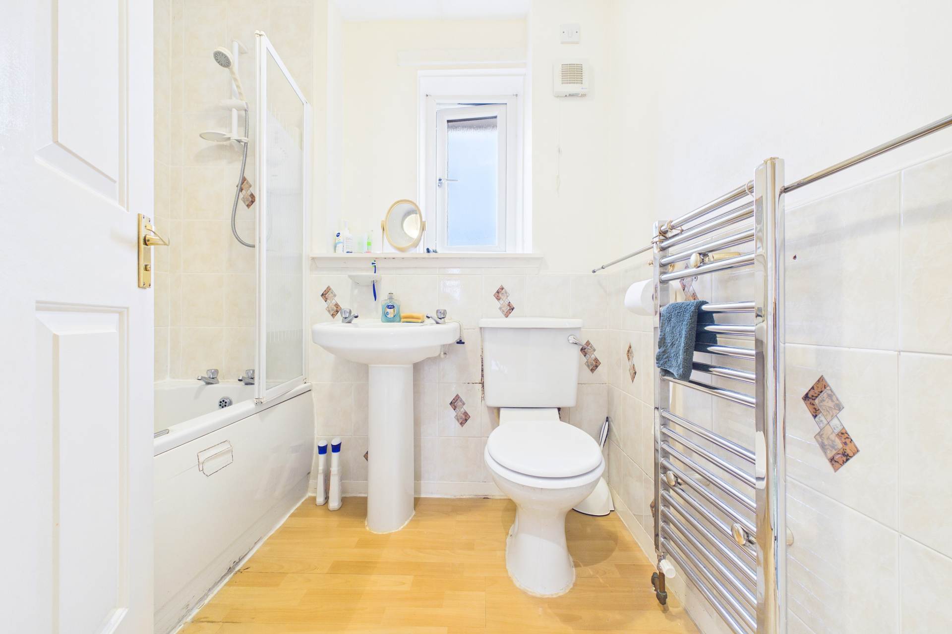 St Aidan`s Path, Wishaw