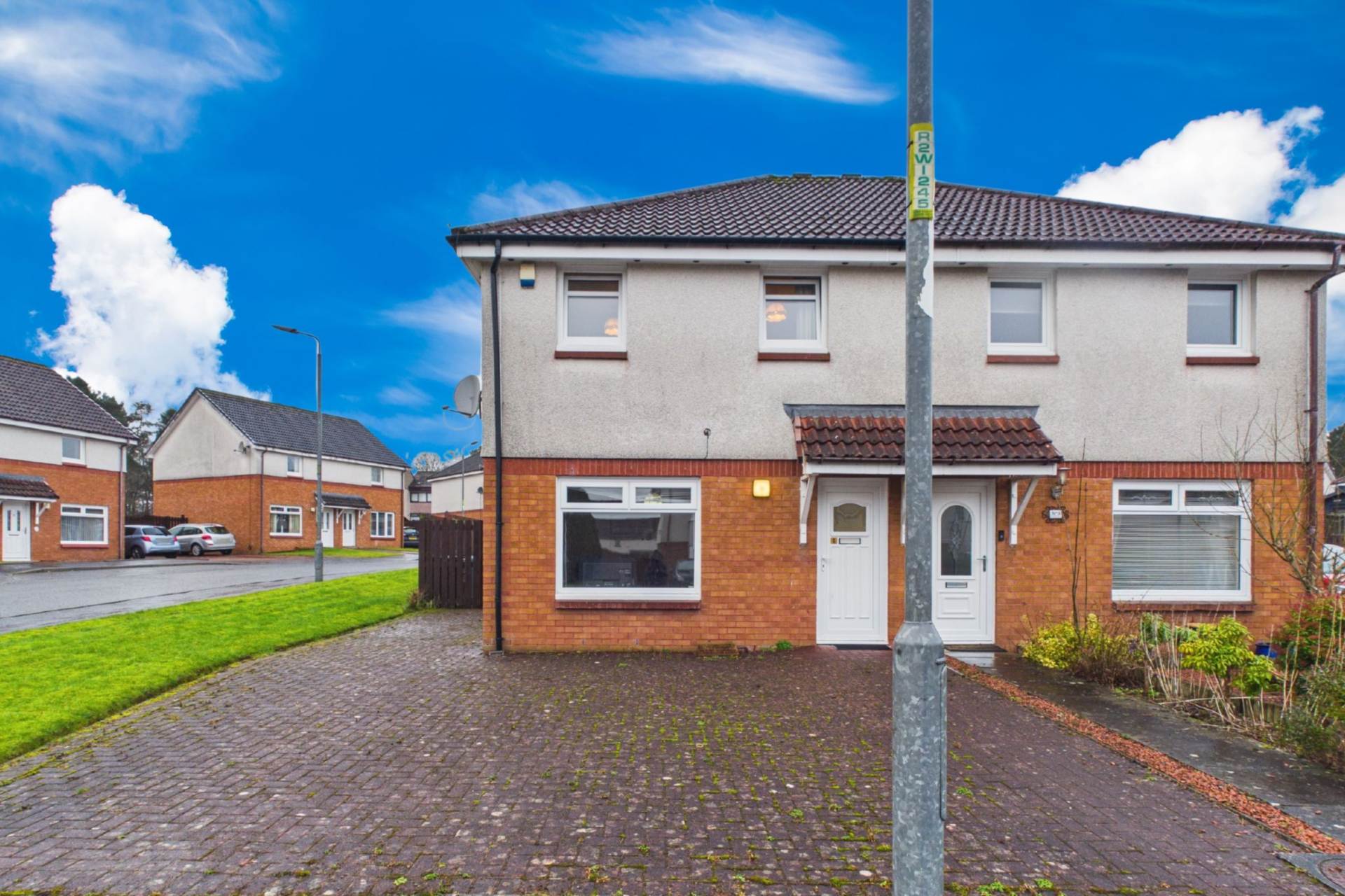 St Aidan`s Path, Wishaw