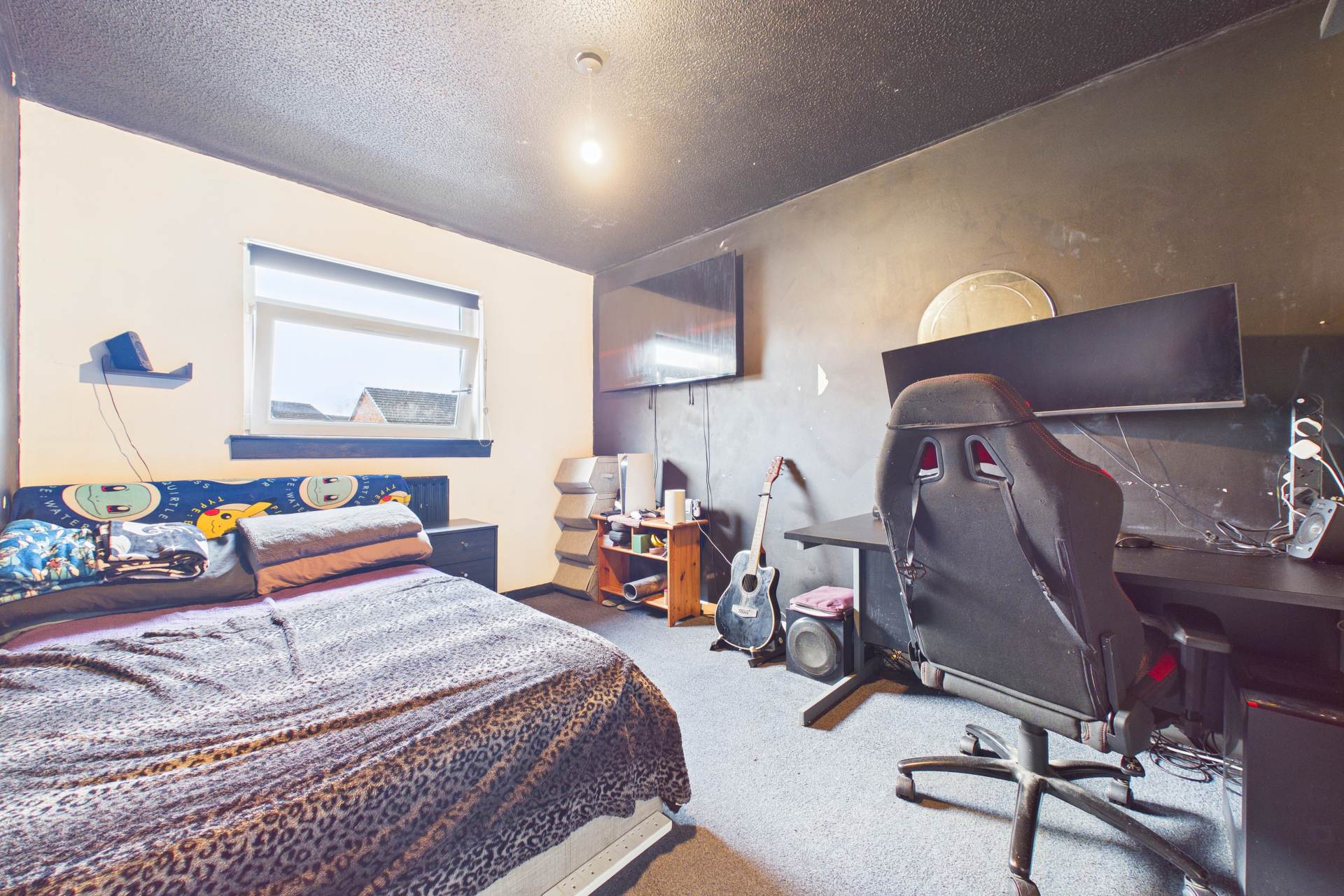 Money Grove, Motherwell