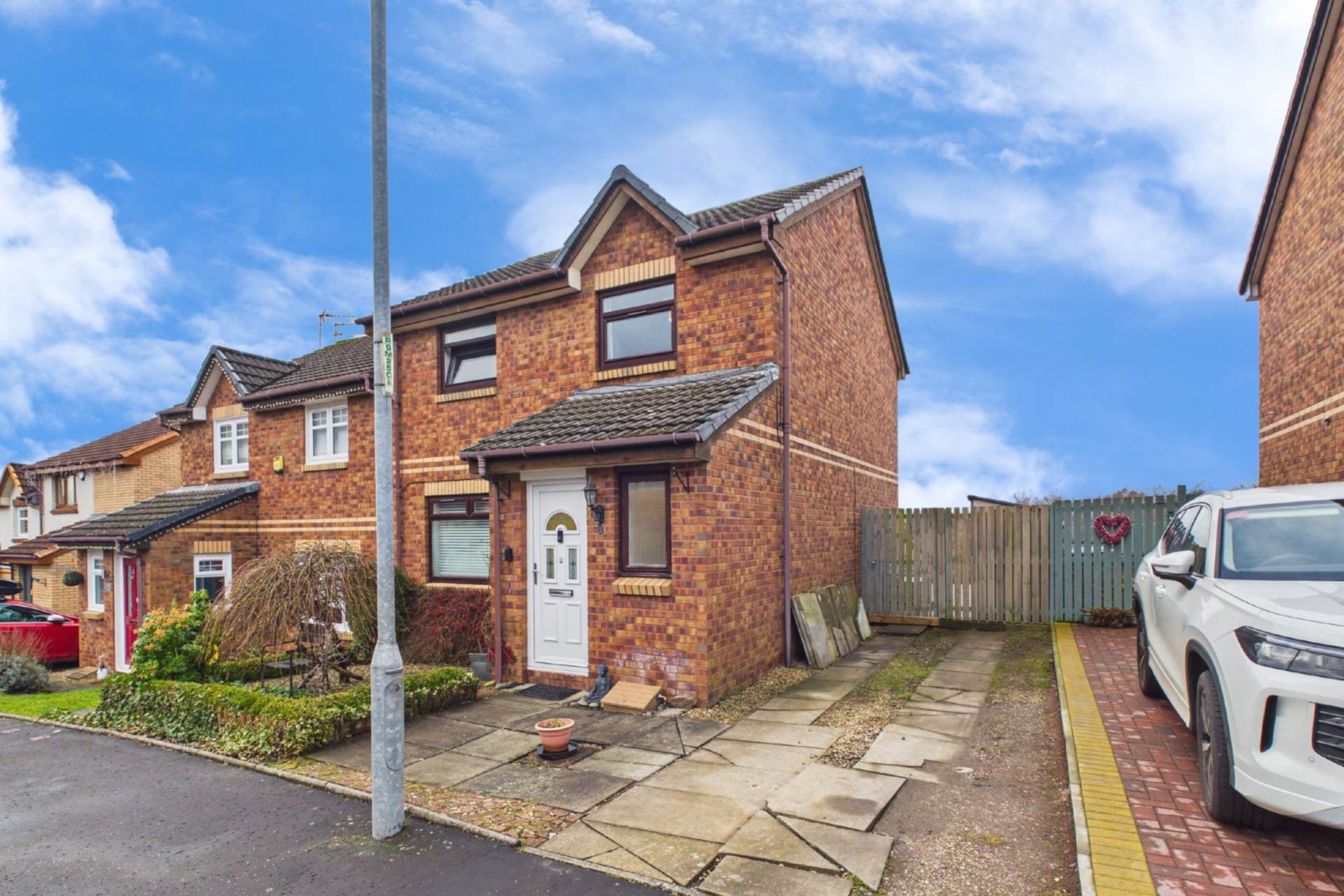 Money Grove, Motherwell