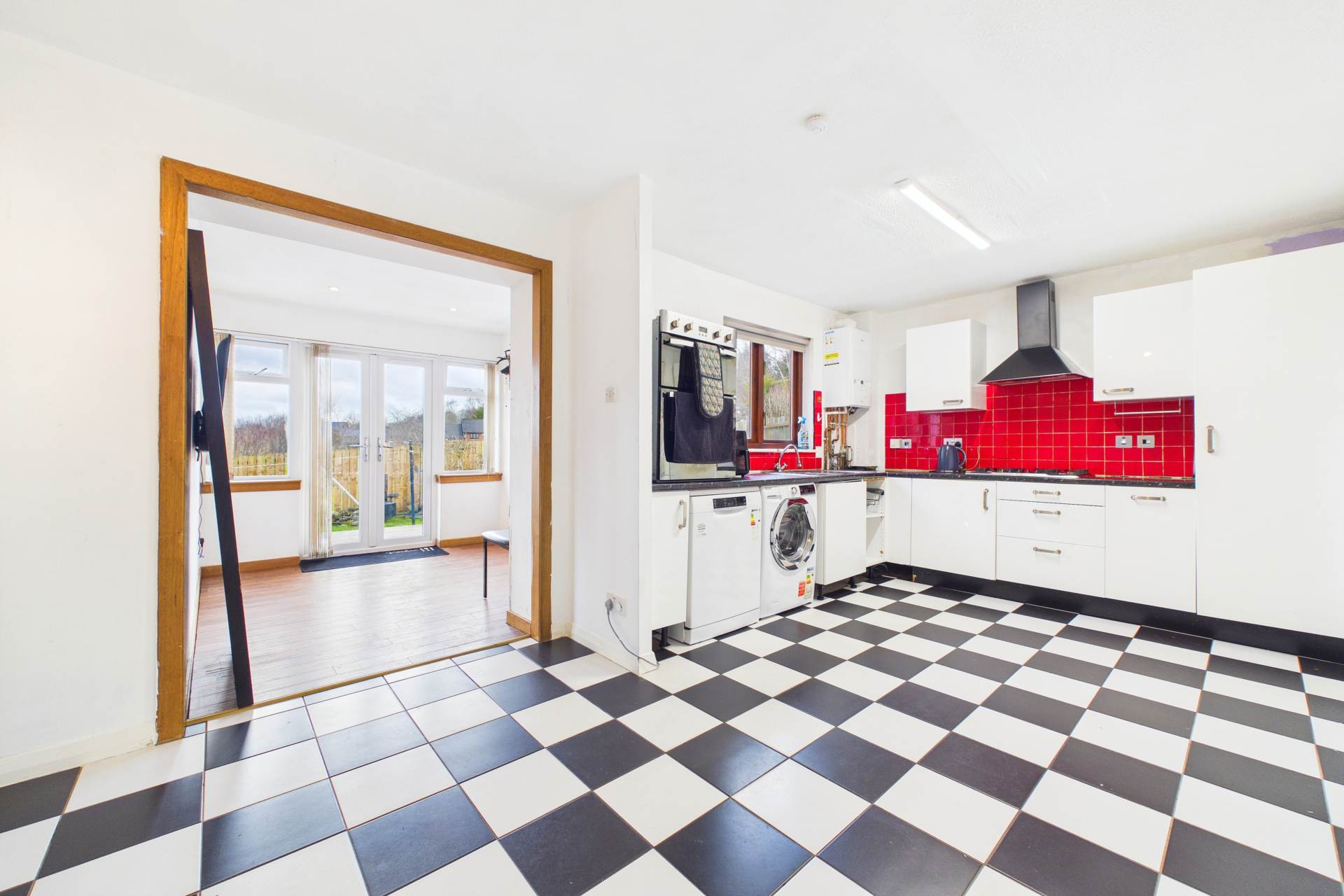 Money Grove, Motherwell