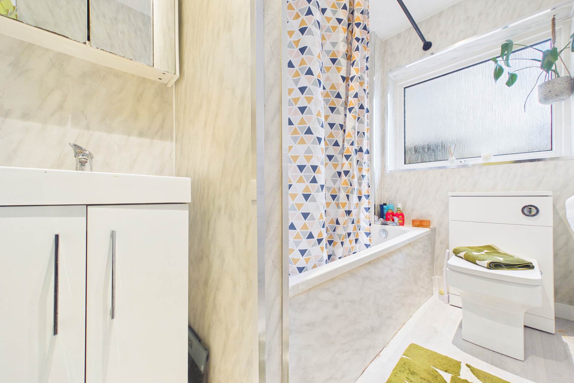 Langoreth Avenue, Hamilton