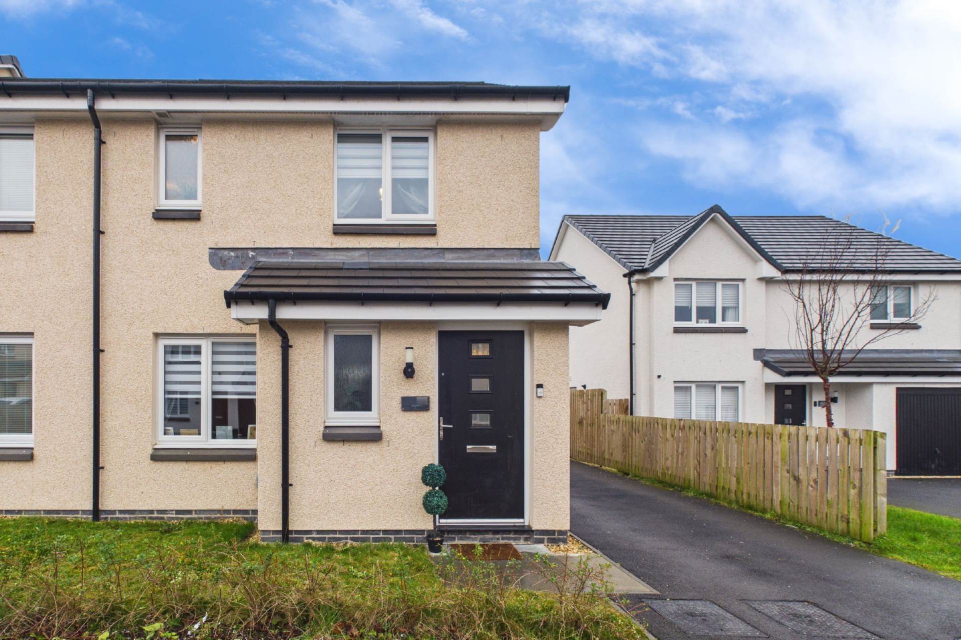 Lotus Crescent, Cleland