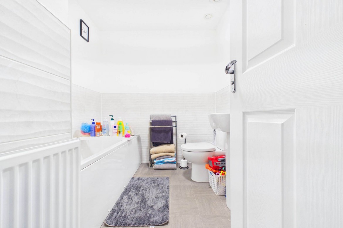 Images for Lotus Crescent, Cleland