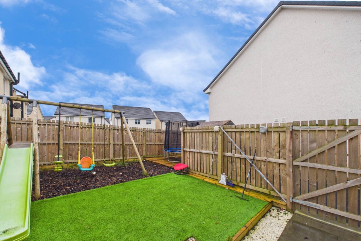 Images for Lotus Crescent, Cleland