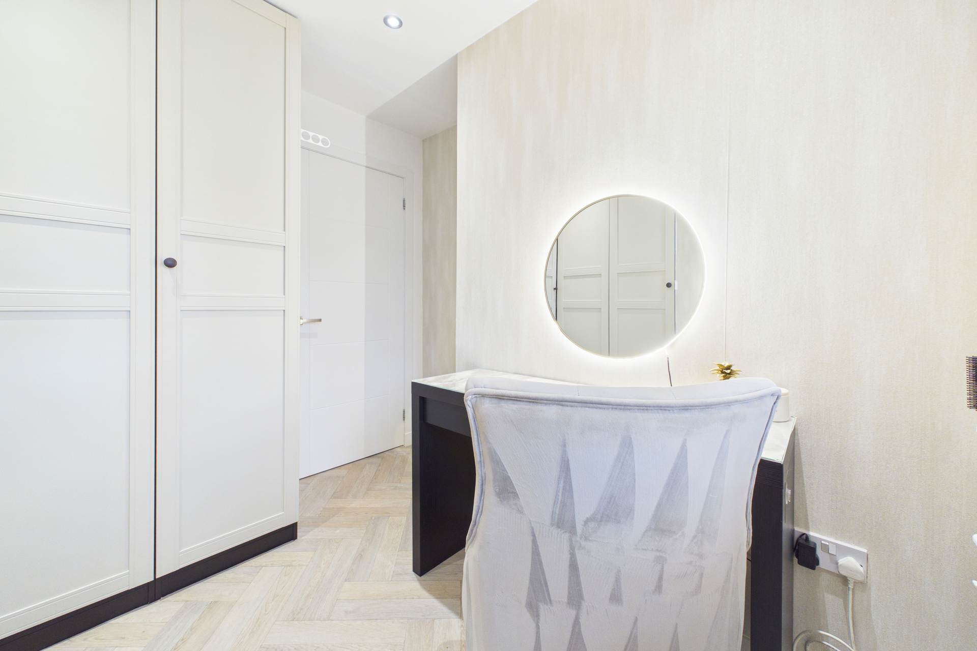 Calderside Place, Airdrie