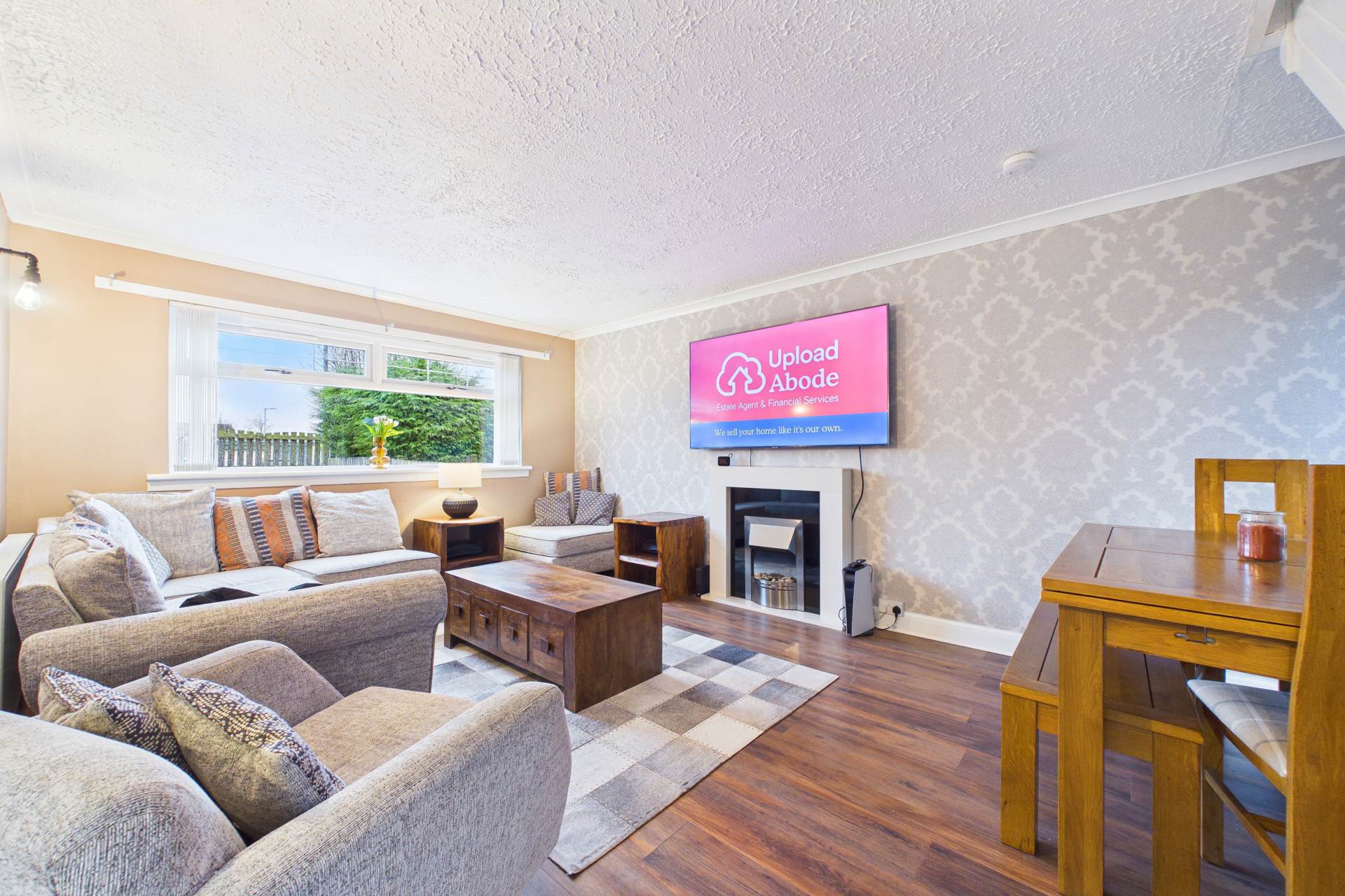 Gemini Grove, Holytown