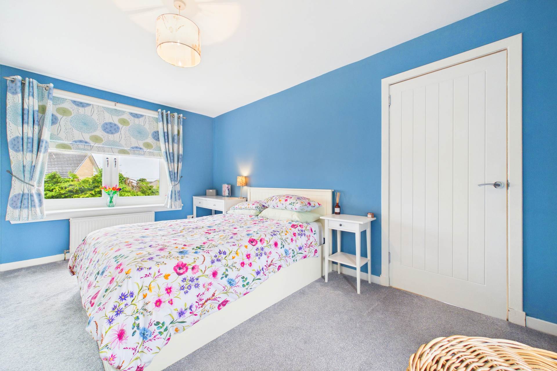 Bon Accord Crescent, Shotts
