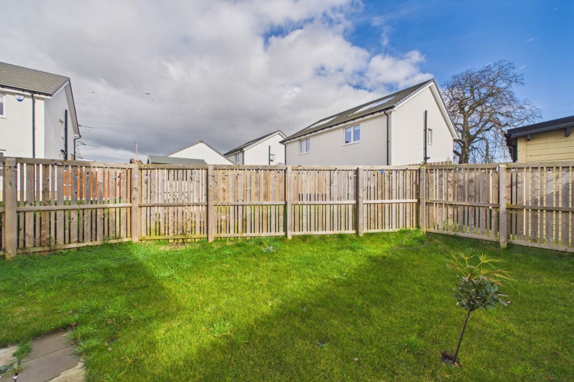 Images for Skylark Gardens, Cambuslang