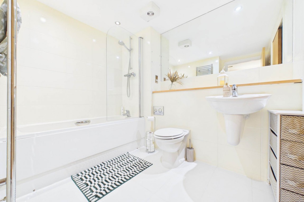 Images for Milton, Station Road, Carluke