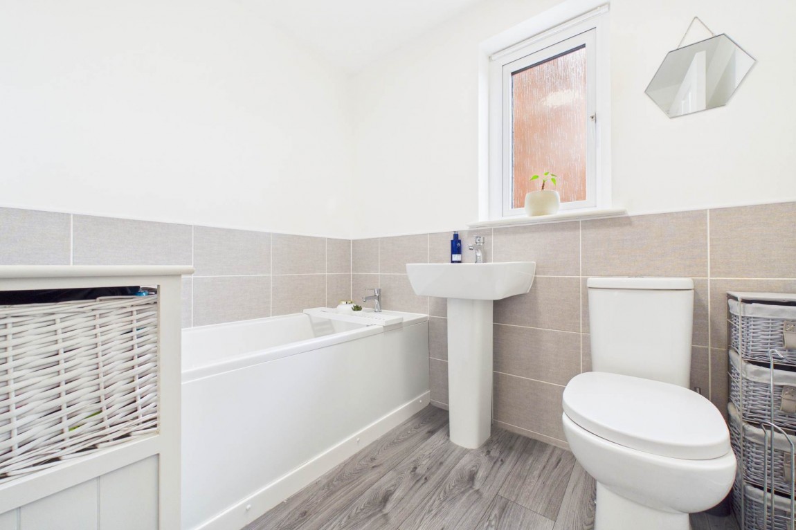 Images for Caledonian Crescent, Carluke