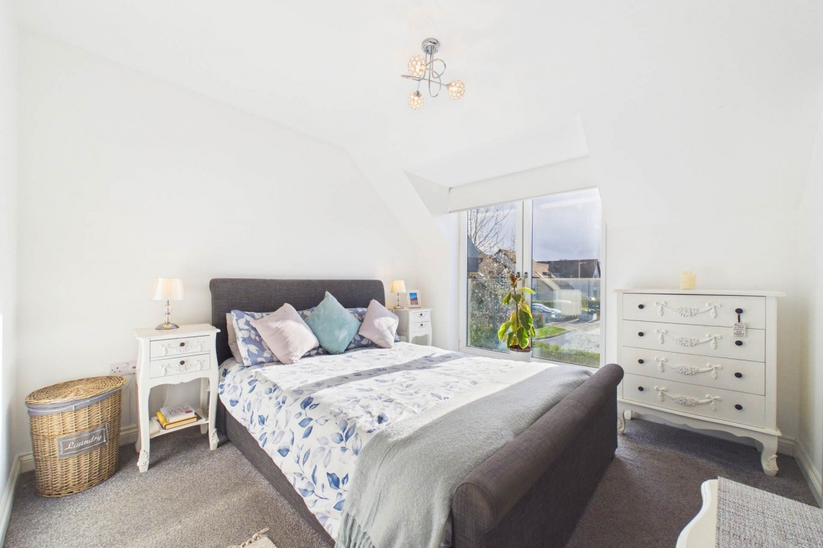 Images for Oakbank Crescent, Uddingston