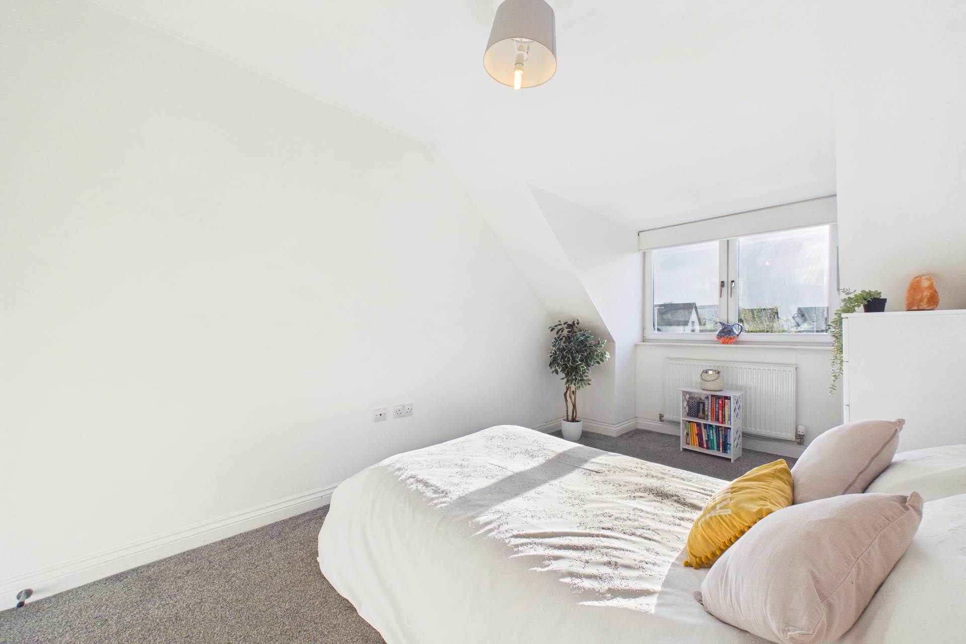 Oakbank Crescent, Uddingston