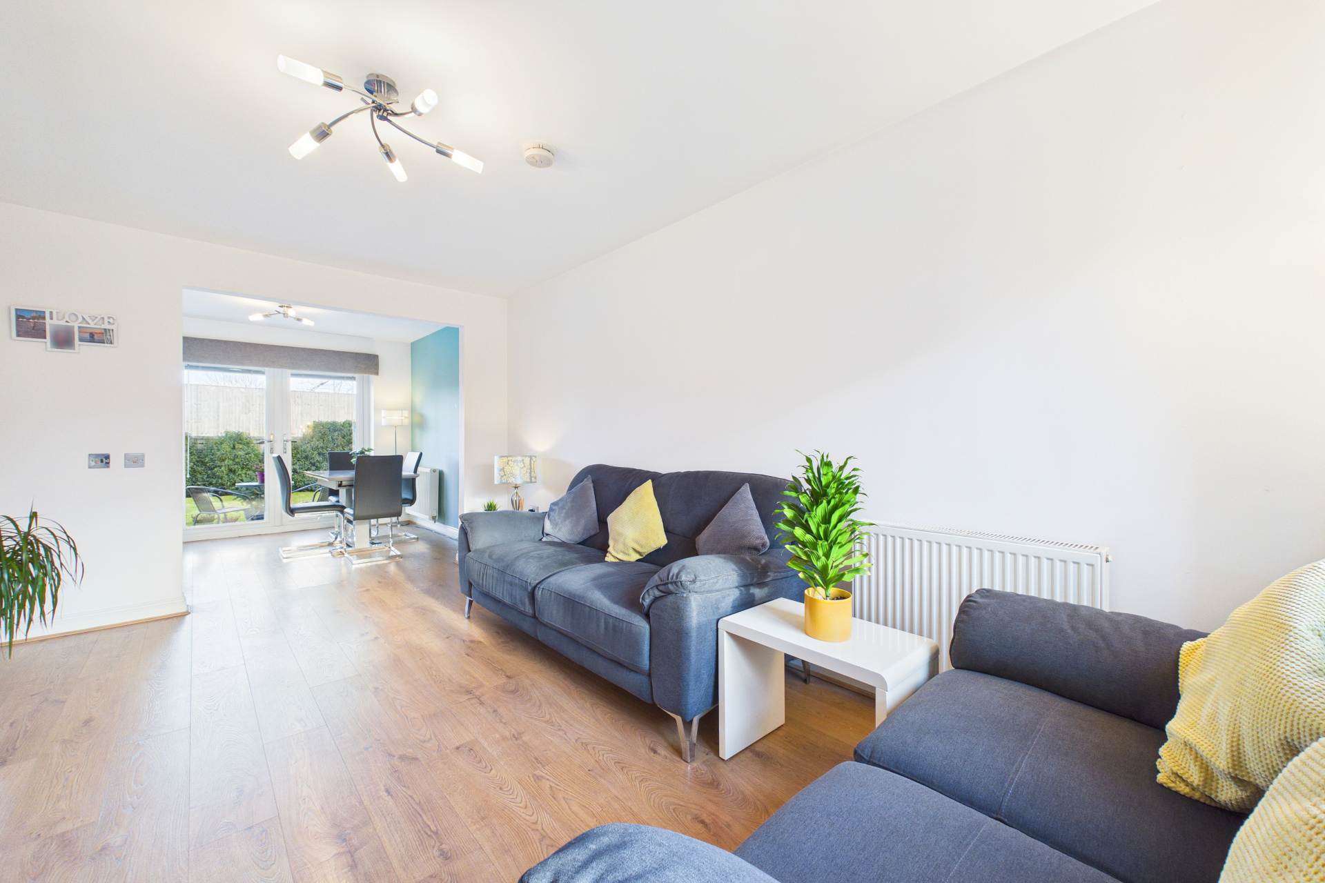 Oakbank Crescent, Uddingston