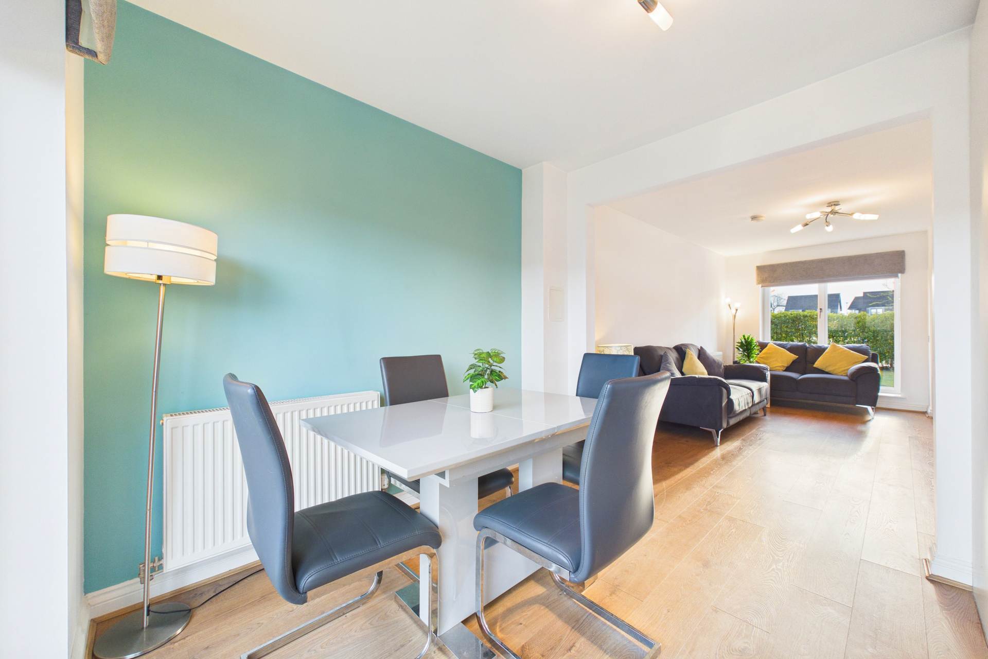 Oakbank Crescent, Uddingston