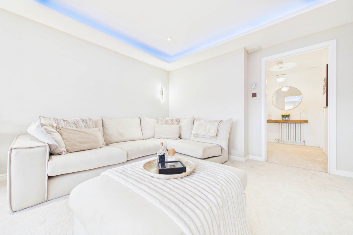 Images for Dunnet Court, Blantyre