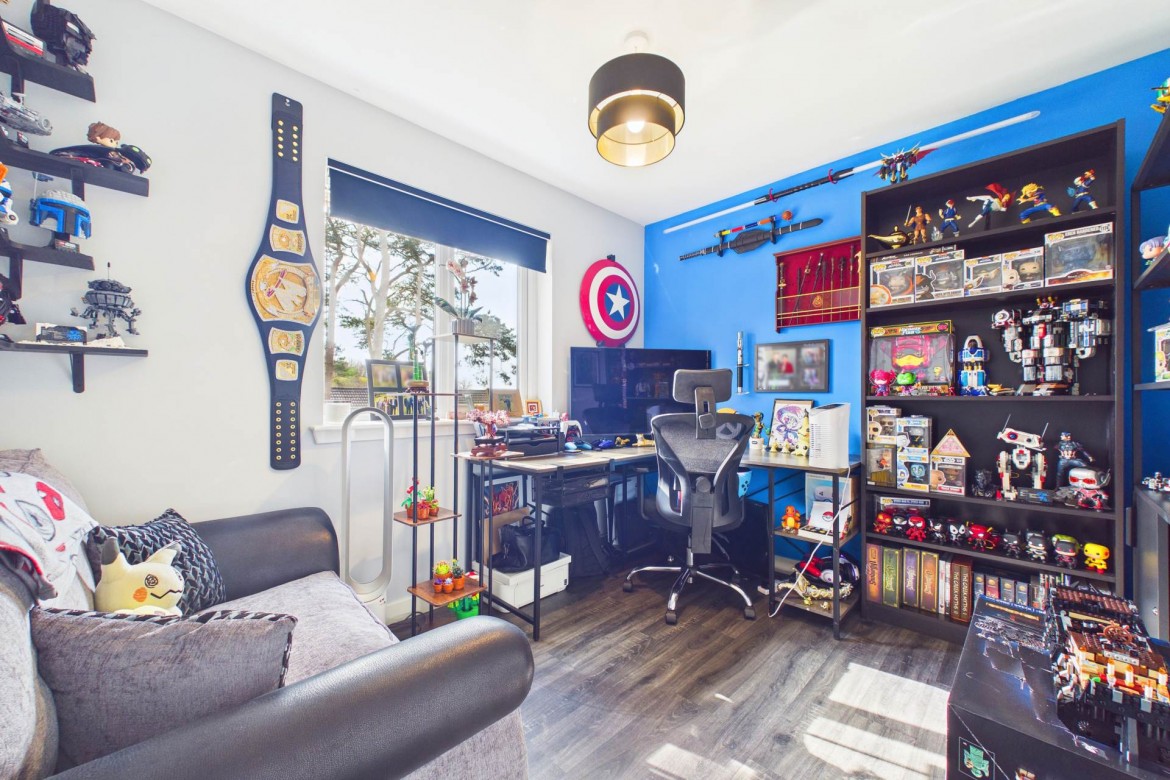 Images for Cullen Crescent, Carluke